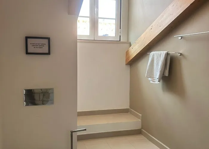 Casa Da Regueira, Charmoso Refugio Em Alfama 리스본